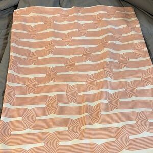 Elegant Wave Pattern Bedding Sheet